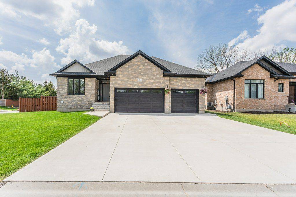 Central Elgin, ON N0L 1B0,2 JOANNA CRES