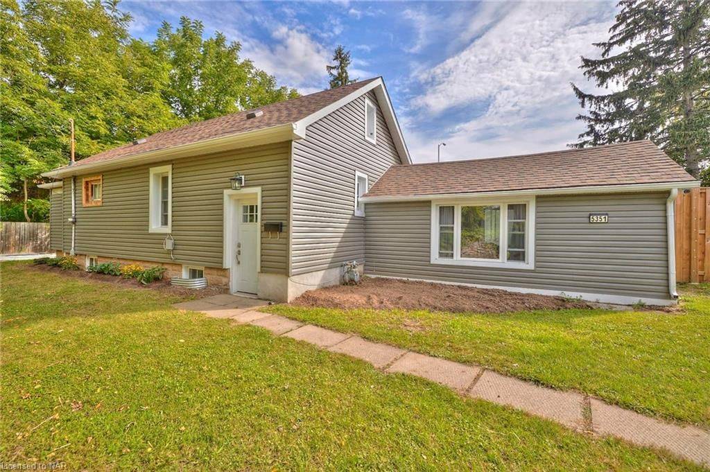 Niagara Falls, ON L2E 6E9,5351 DRUMMOND (HOME LOCATED ON BELLEVUE ST) RD