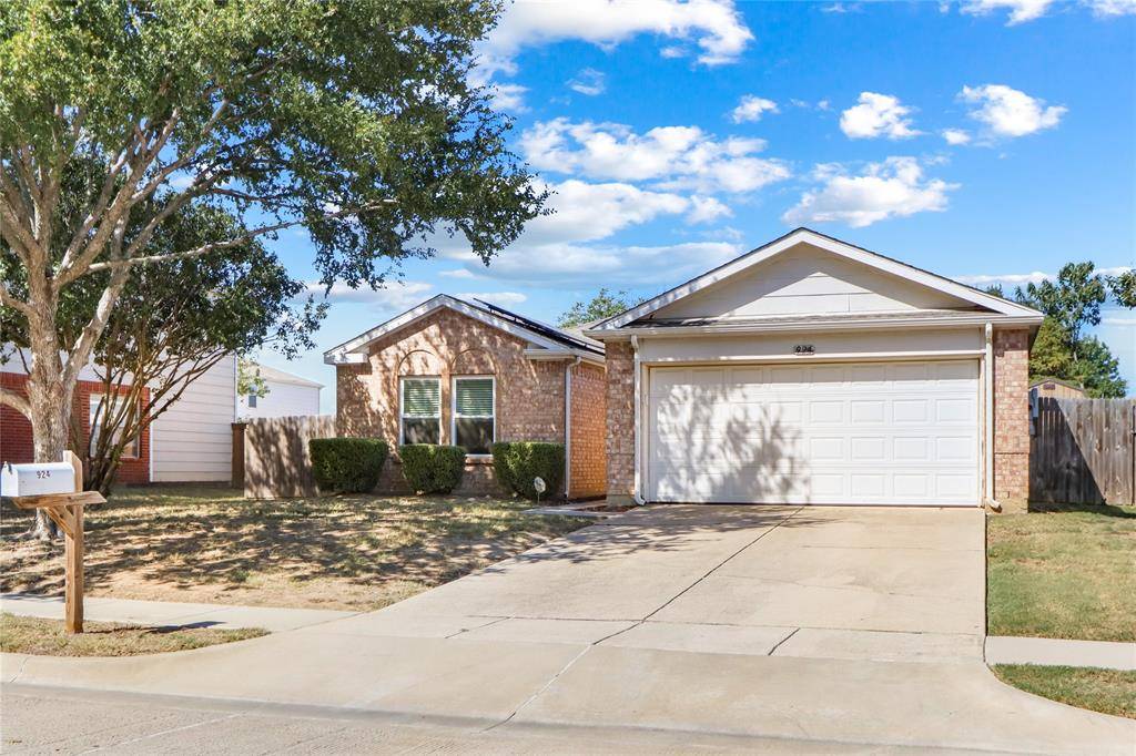 Denton, TX 76210,924 Wintercreek Drive