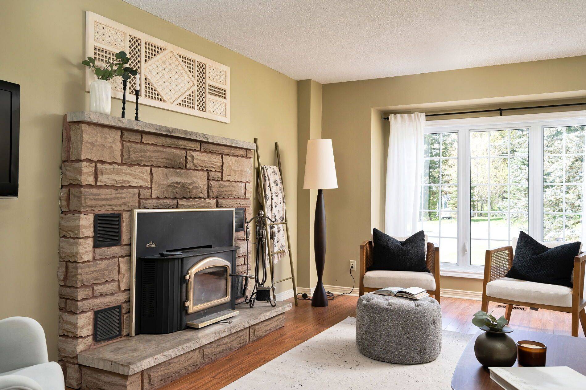 Scugog, ON L9L 1B5,5 Christie CRES