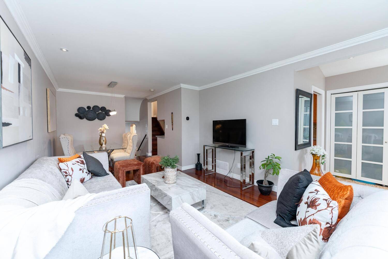 Mississauga, ON L5M 1E2,6 Gafney DR