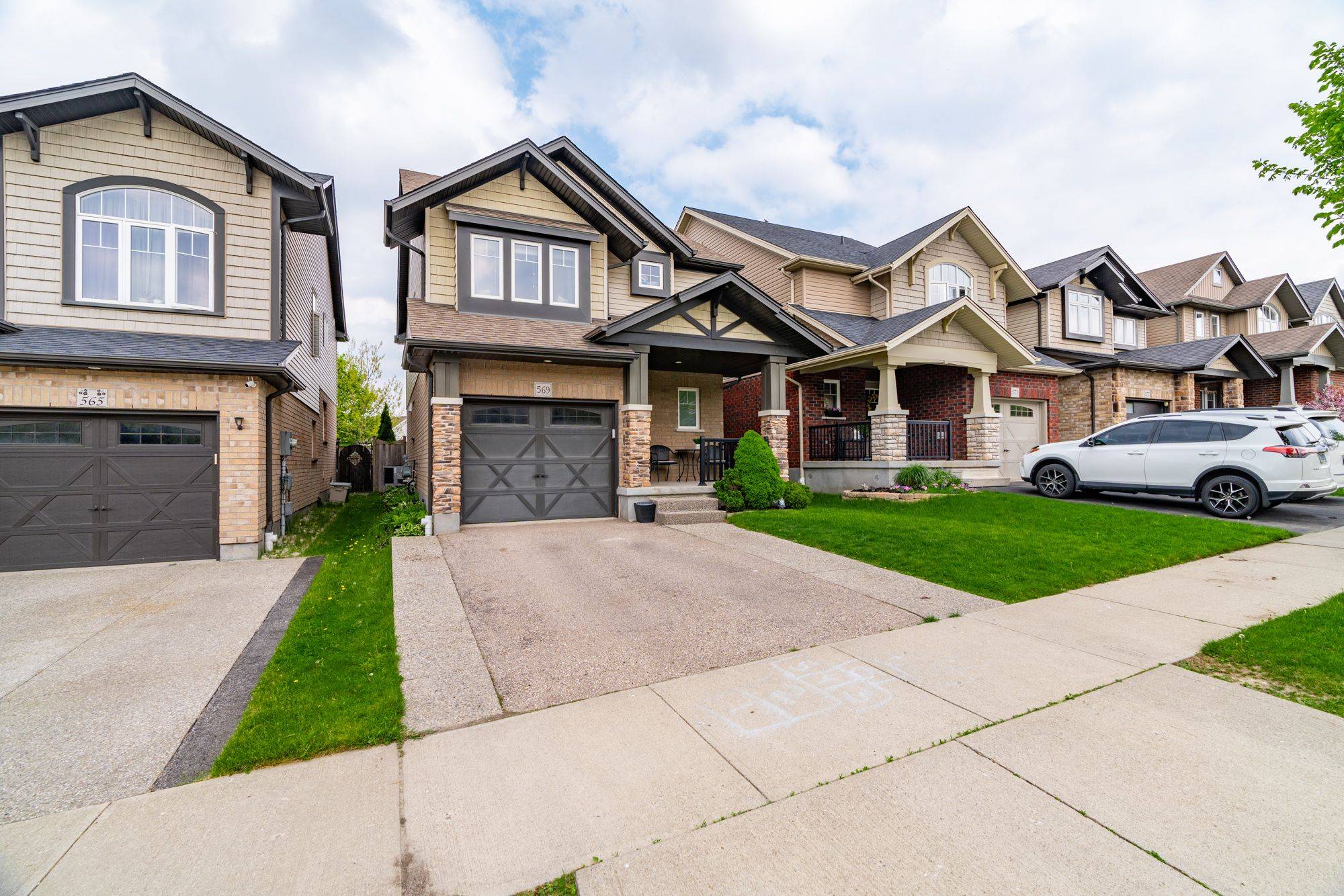 Kitchener, ON N2E 0E6,569 ISAIAH CRES N