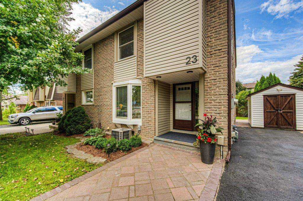 Kitchener, ON N2A 2T9,23 Manor DR