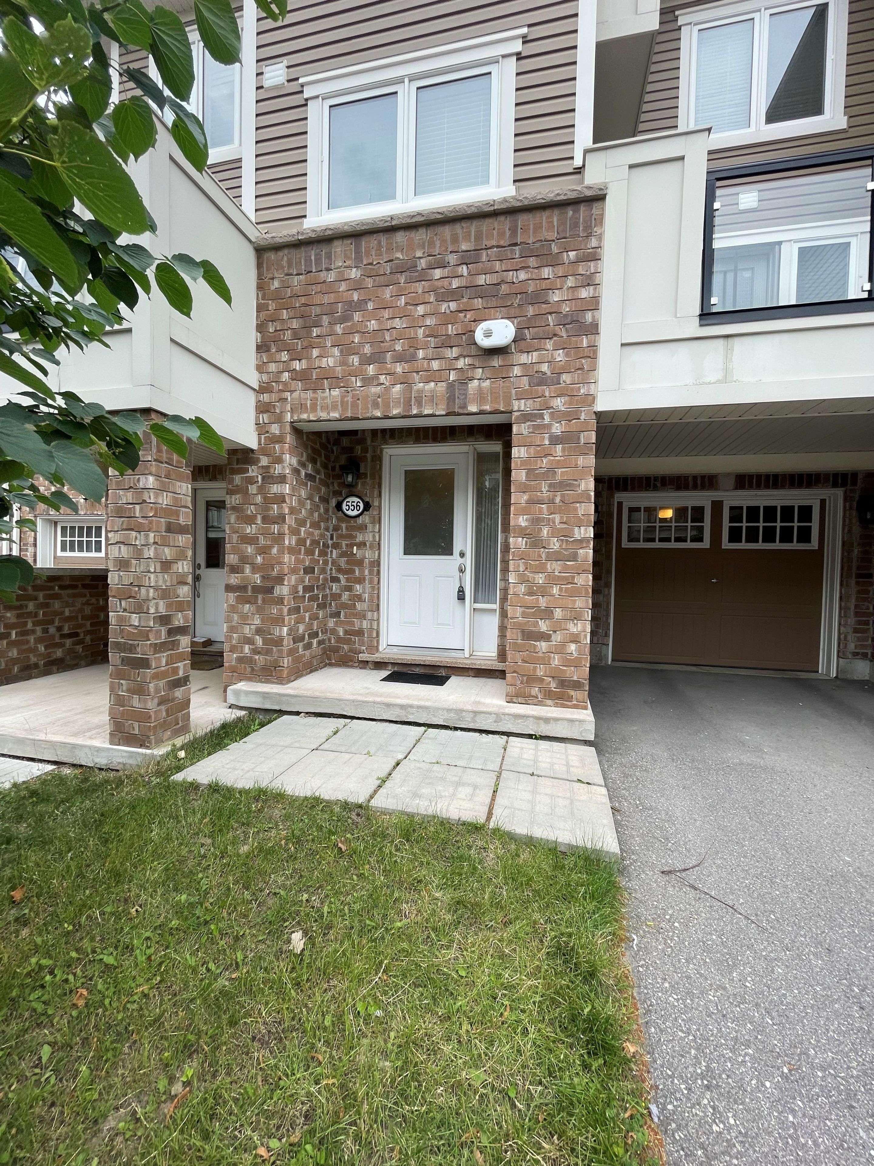 Kitchener, ON N2R 0L7,556 Goldenrod LN