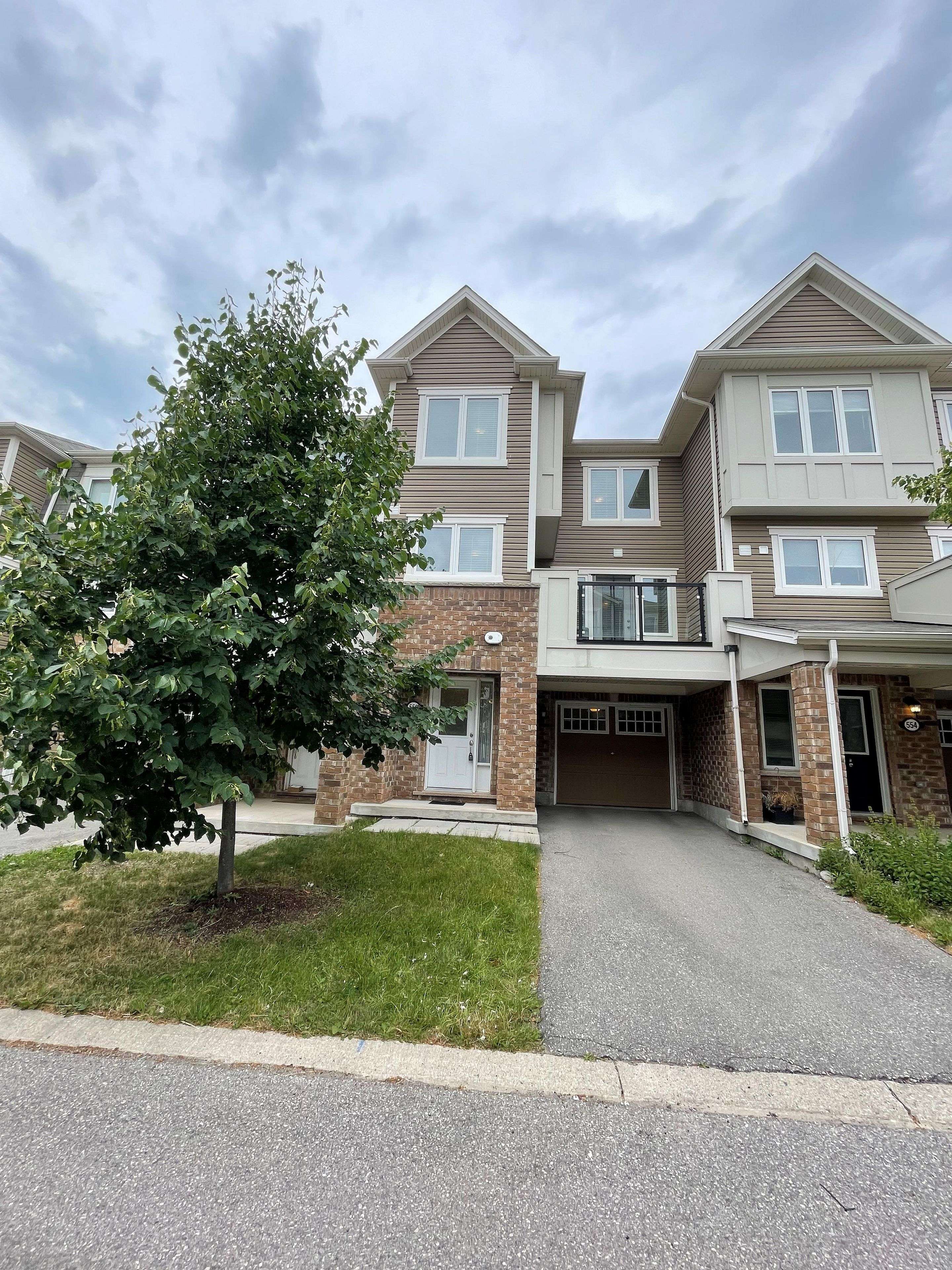 Kitchener, ON N2R 0L7,556 Goldenrod LN