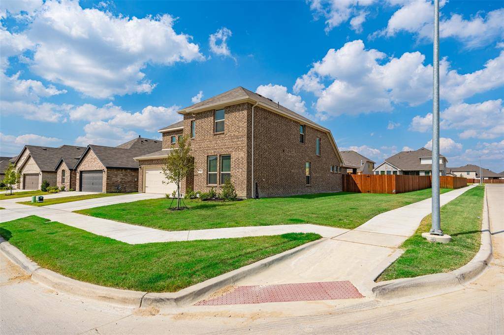 Fort Worth, TX 76179,5961 Halls Lake Loop