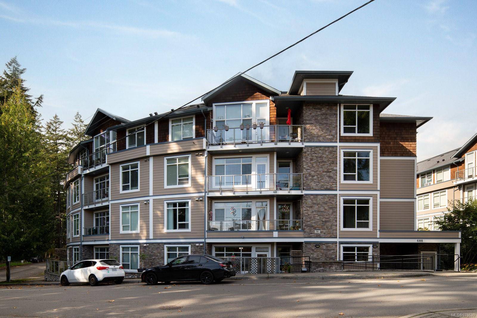 Langford, BC V9B 2R5,608 Fairway Ave #104