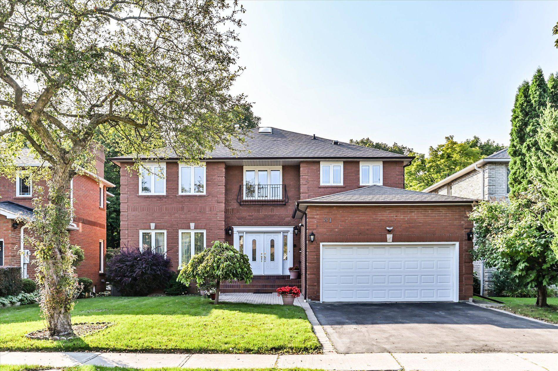 Toronto C15, ON M2K 2V2,81 Clarinda DR