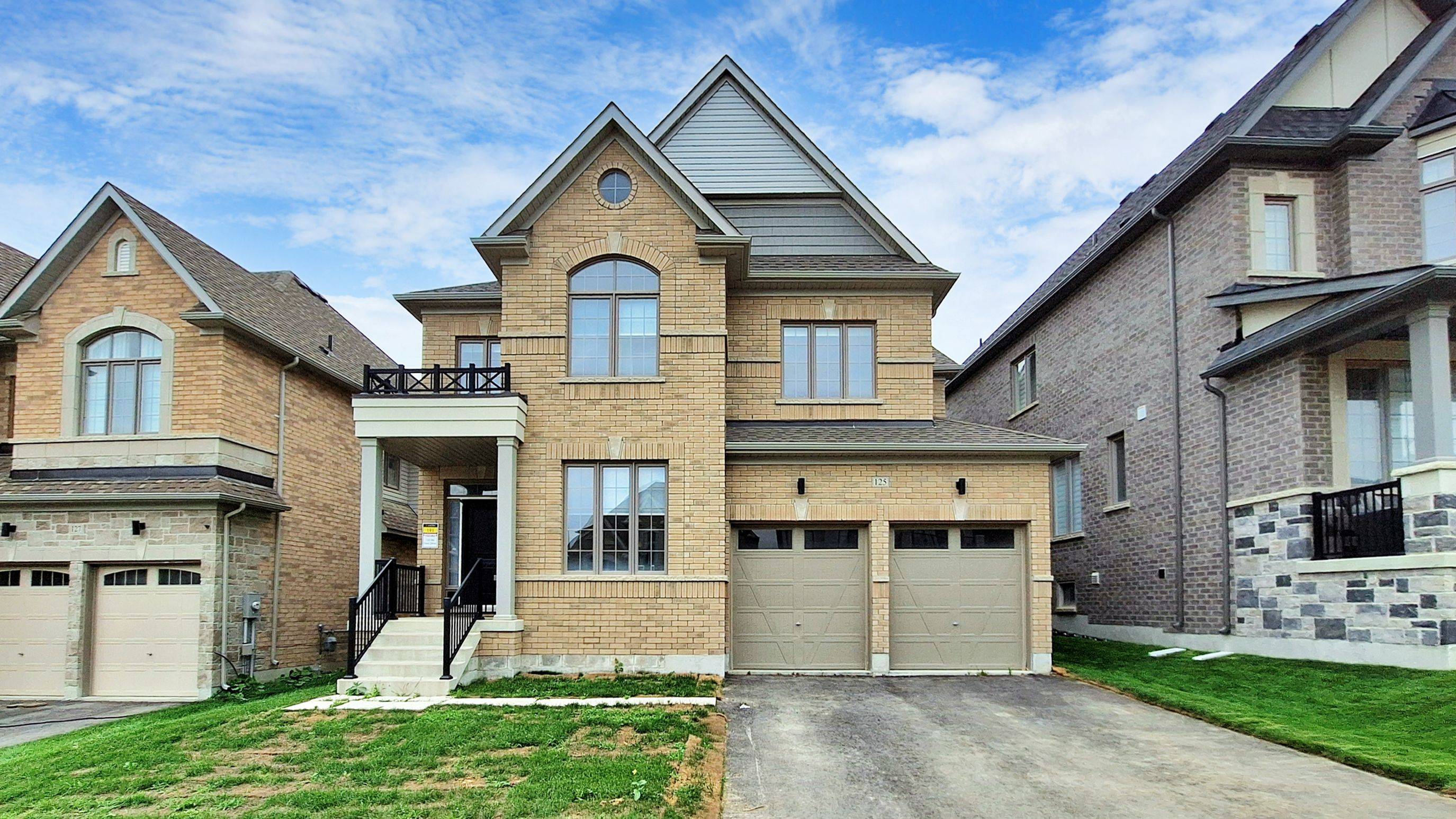 East Gwillimbury, ON L9N 0E5,125 Silk Twist DR