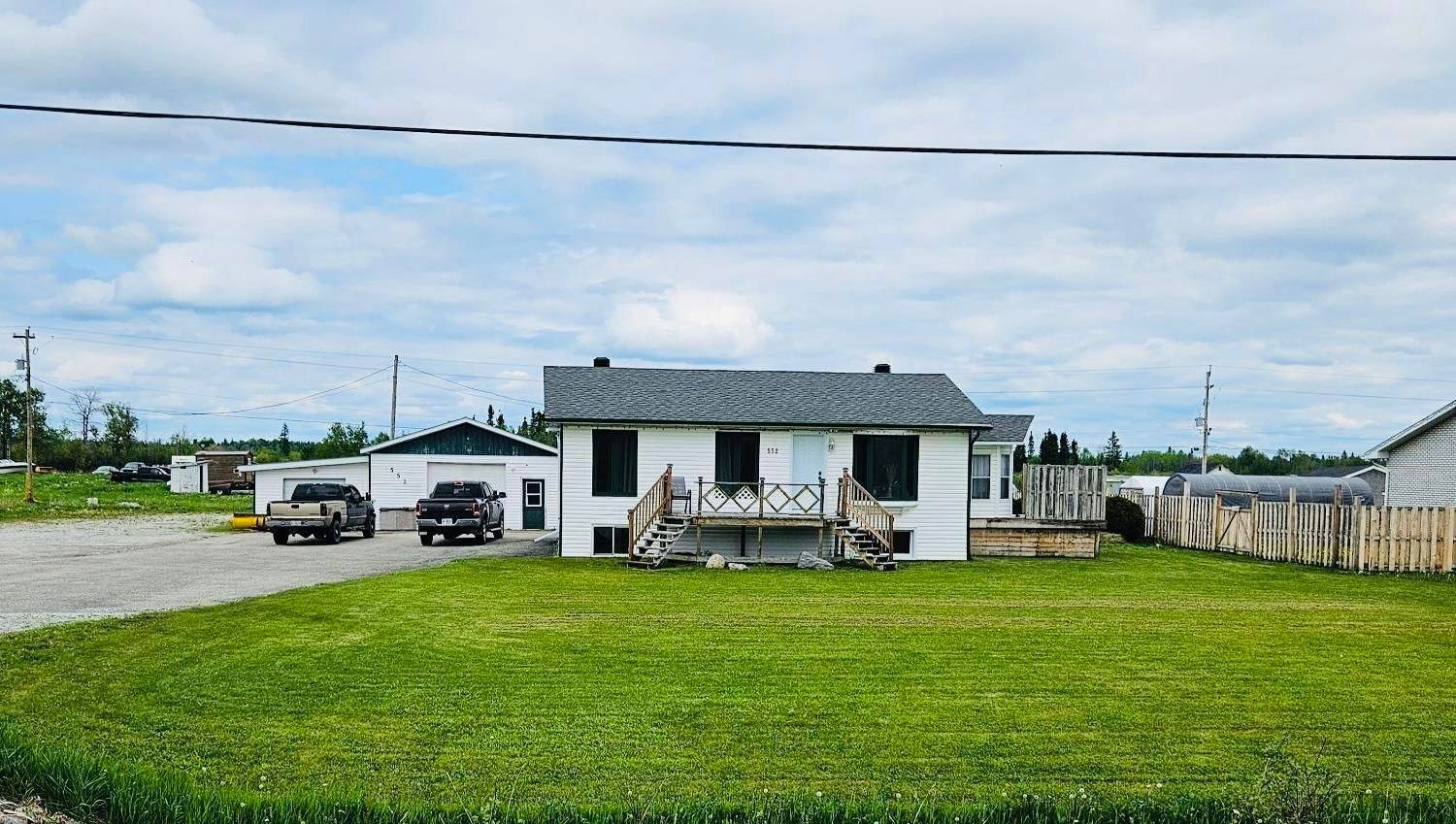 Kapuskasing, ON P5N 2X7,552 Government RD E