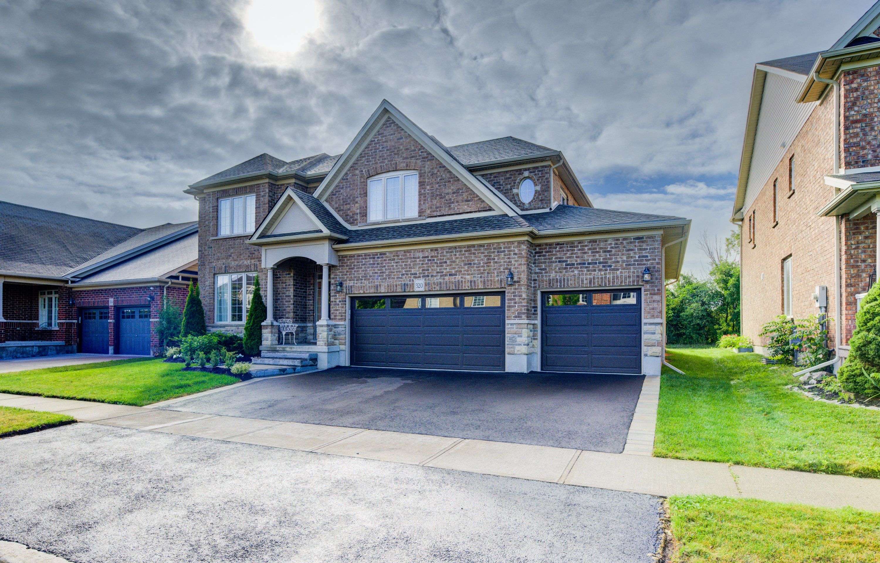 Kitchener, ON N2A 4L5,320 Sims Estate DR