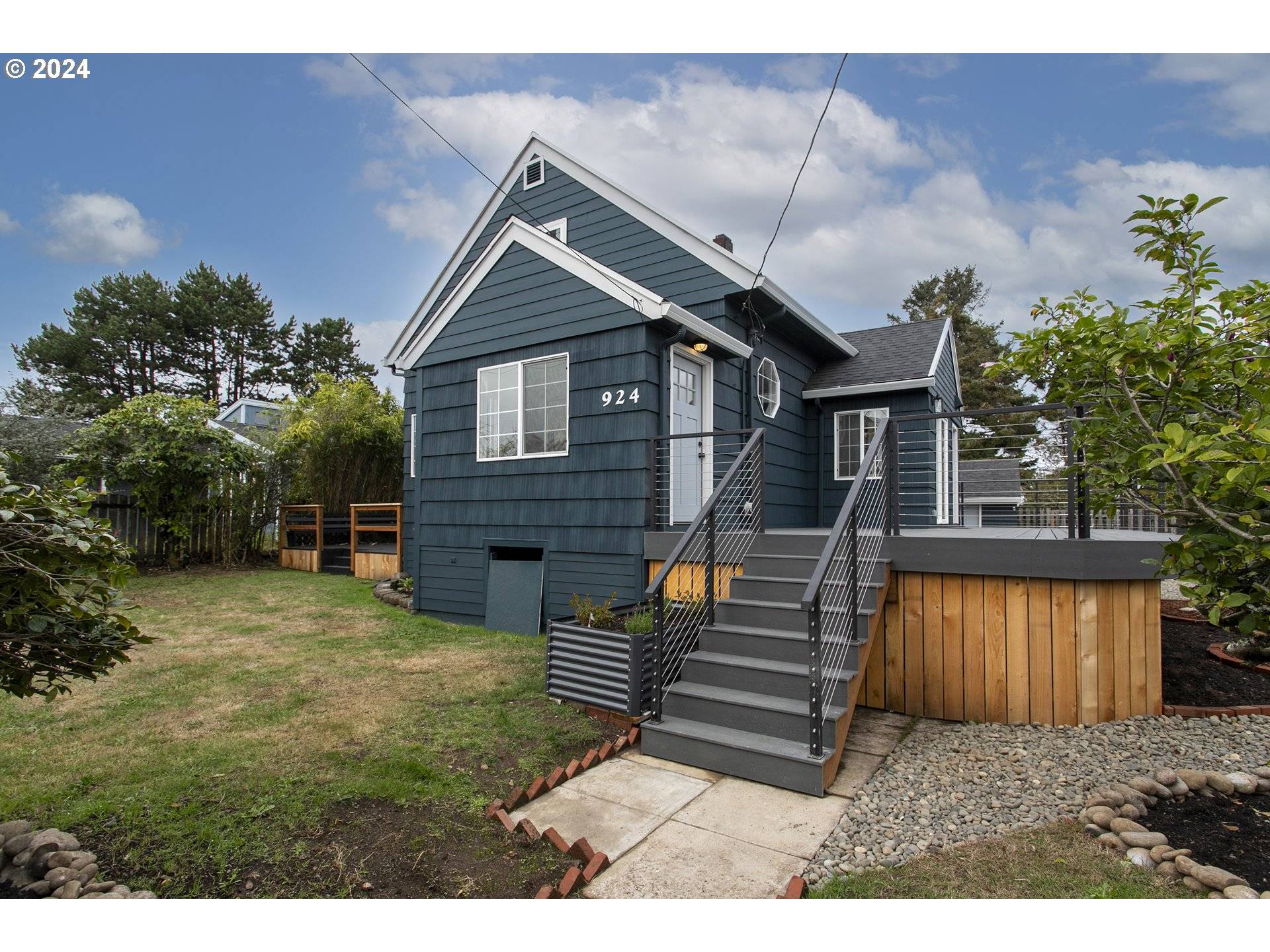 Seaside, OR 97138,924 AVENUE H