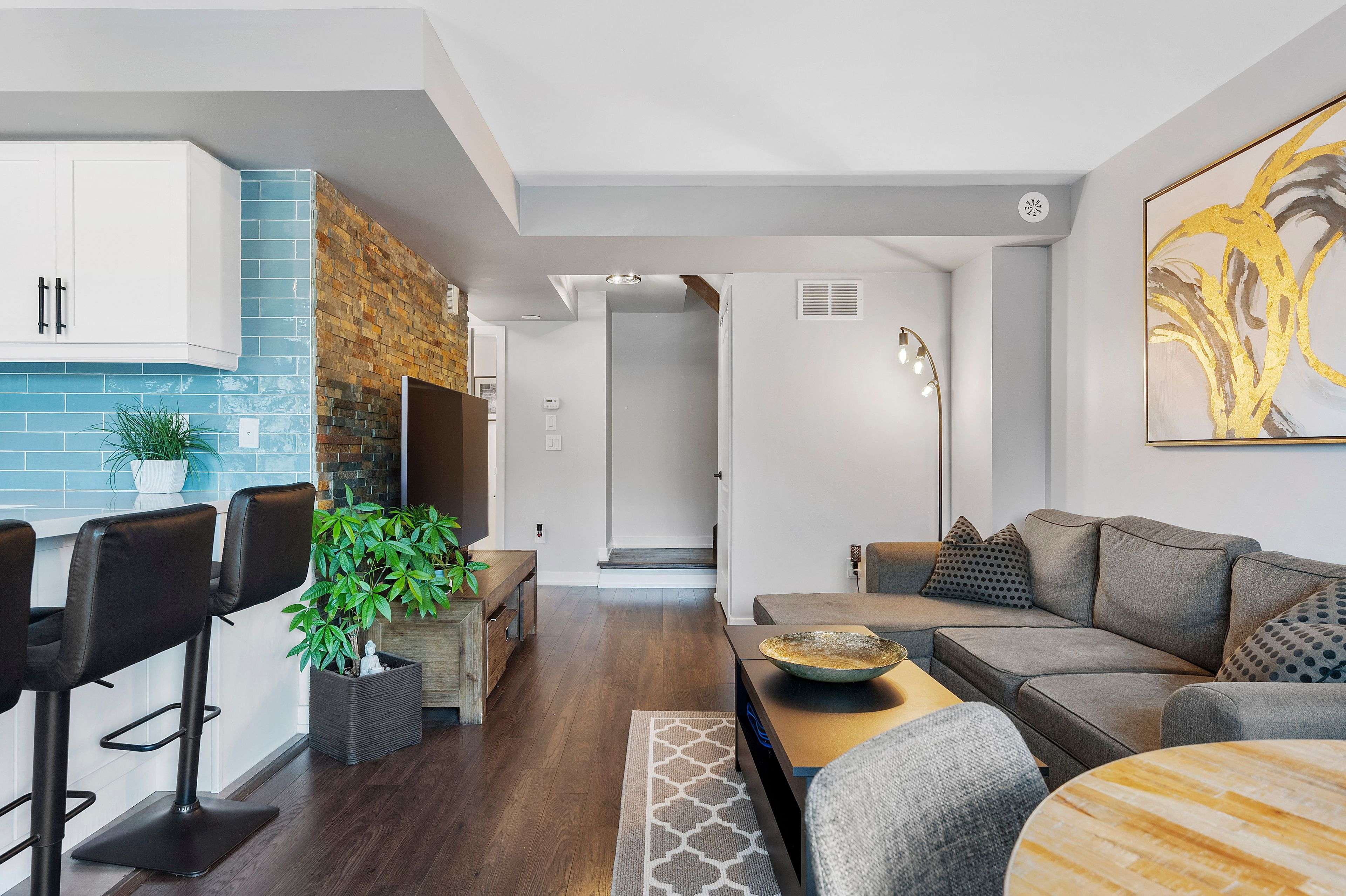 Markham, ON L6B 1N5,30 Westmeath LN #2525