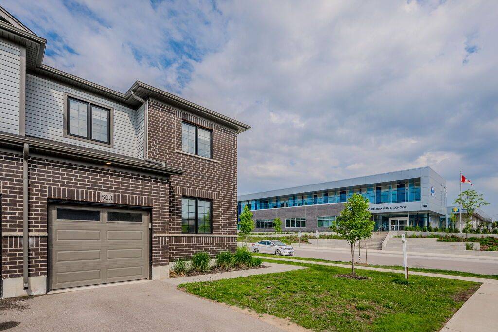 Kitchener, ON N2R 0P8,500 WOODLEA CT