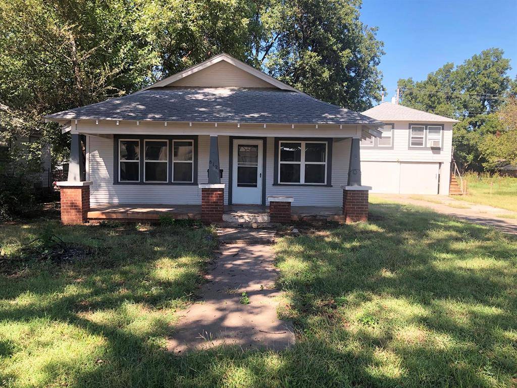 Lindsay, OK 73052,812 W Chickasaw Street