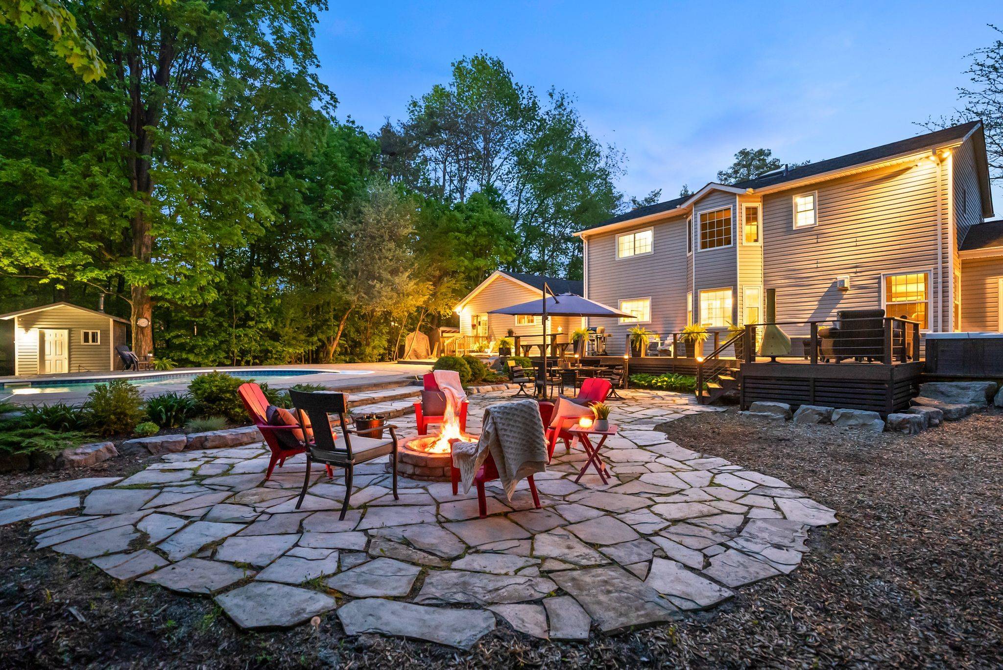 Scugog, ON L9L 1P6,33 Castle Harbour DR