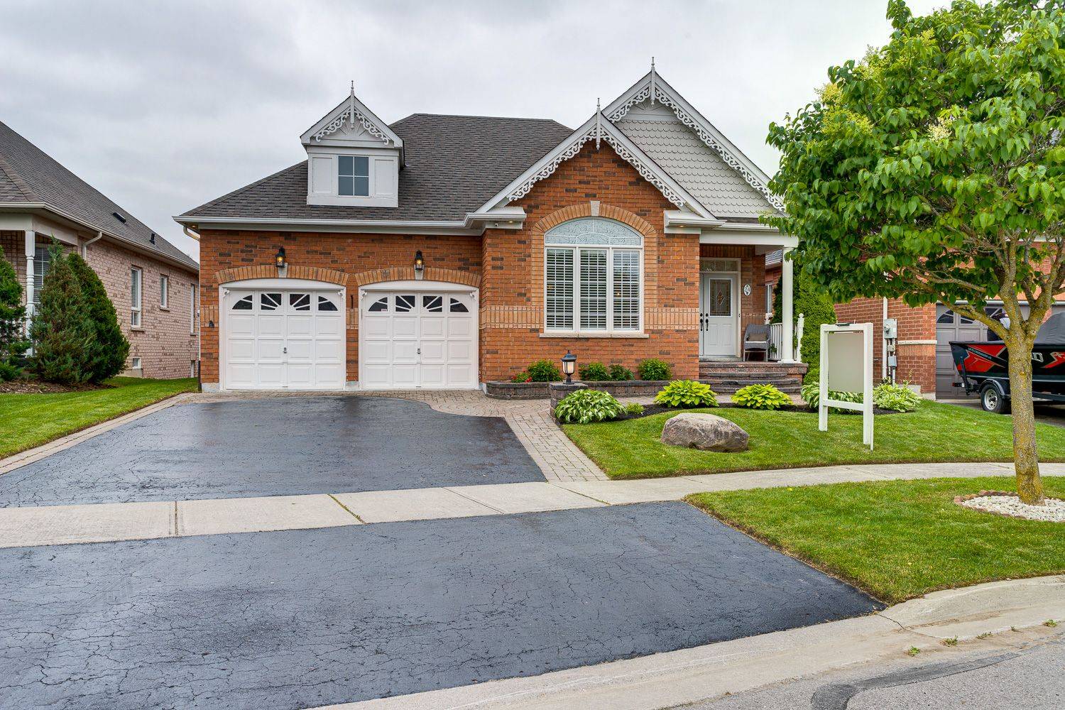 Scugog, ON L9L 2E3,24 Fifeshire CT