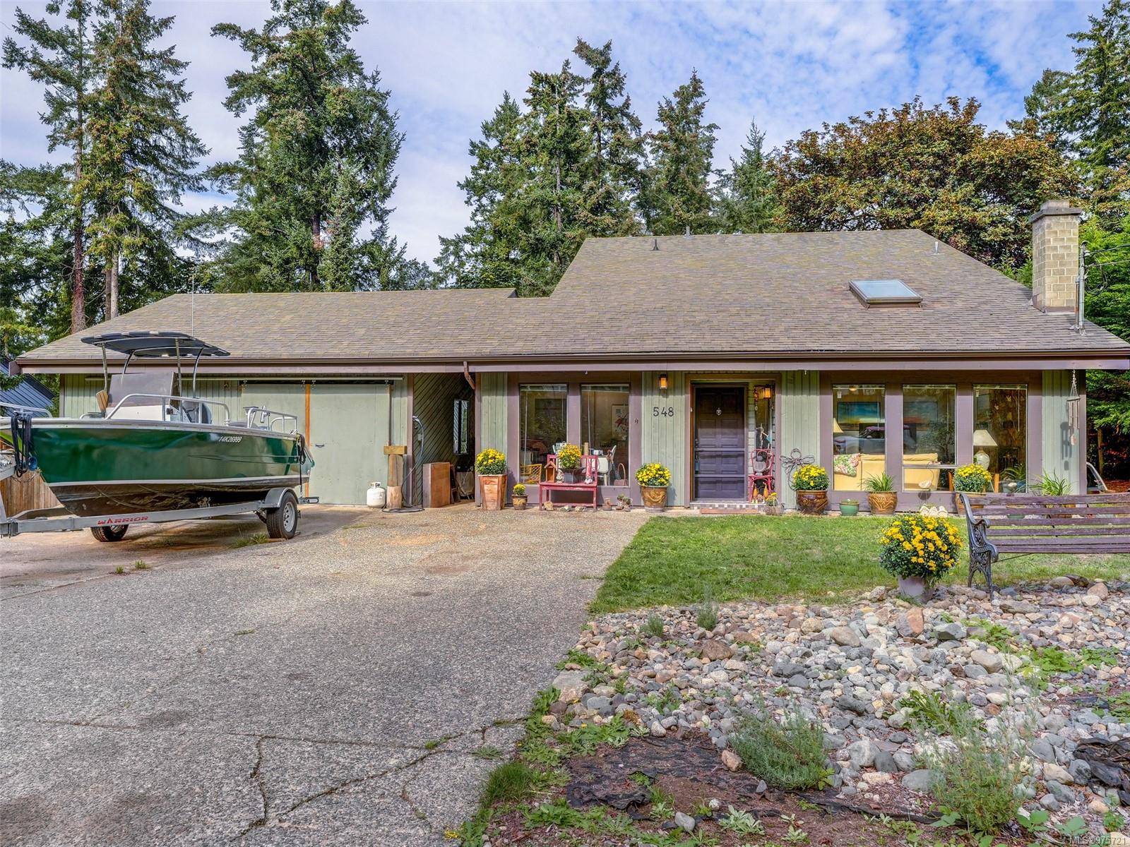 North Saanich, BC V8L 5M5,548 Cromar Rd