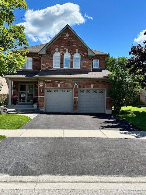 Clarington, ON L1C 5B9,78 Bonathon CRES