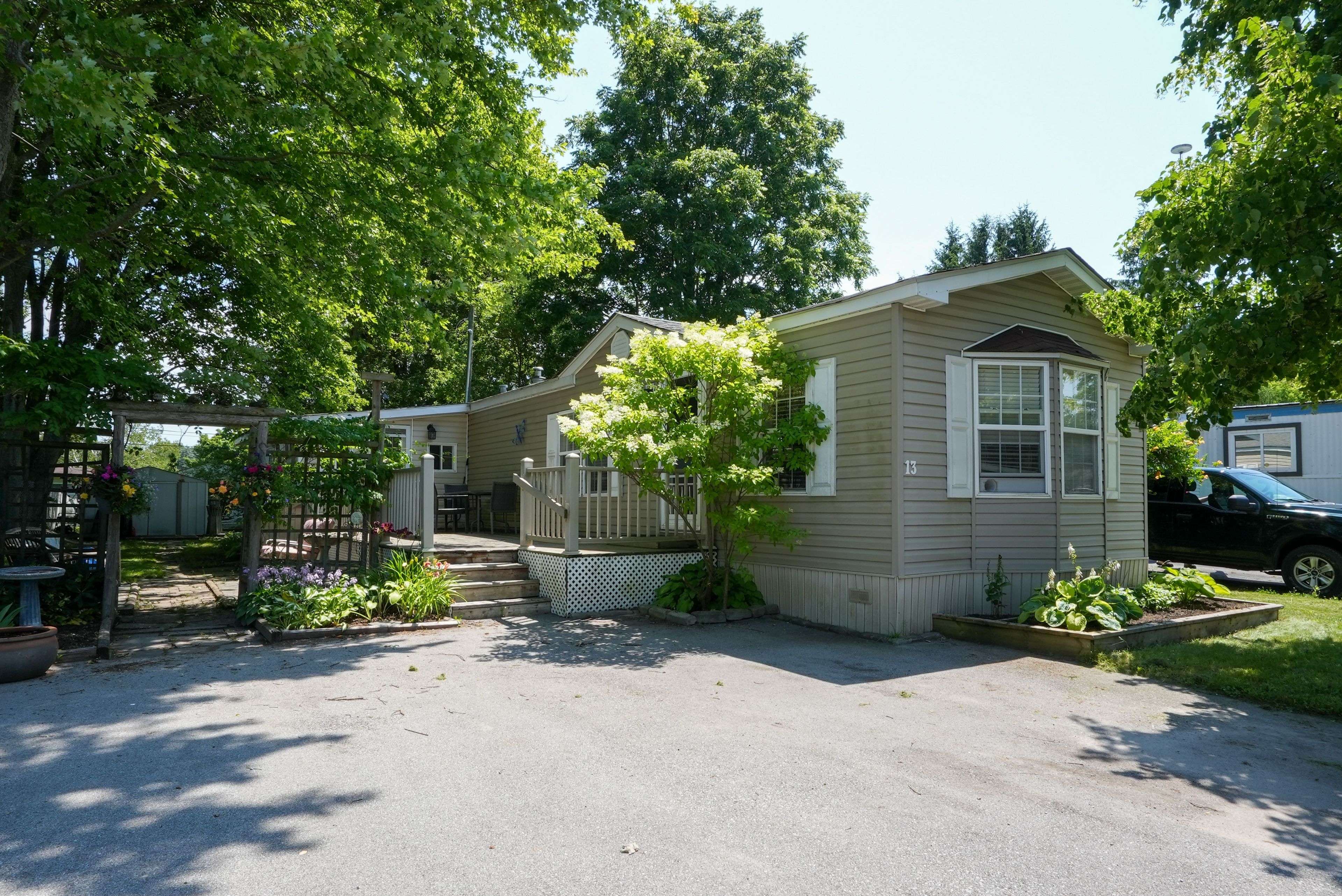 Simcoe, ON L3W 0A5,13 SHAMROCK CRES