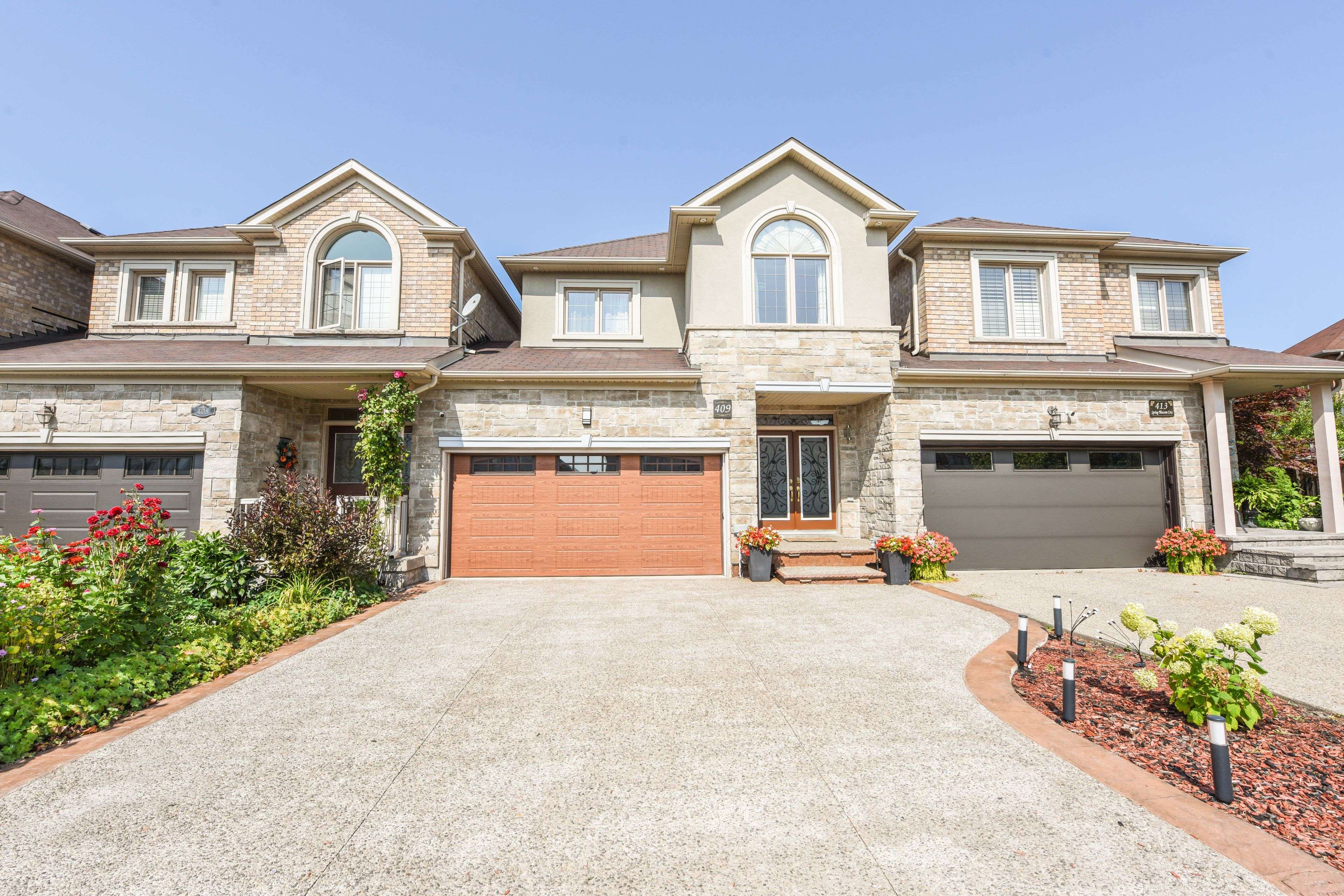 409 Spring Blossom CRES, Oakville, ON L6H 0C1