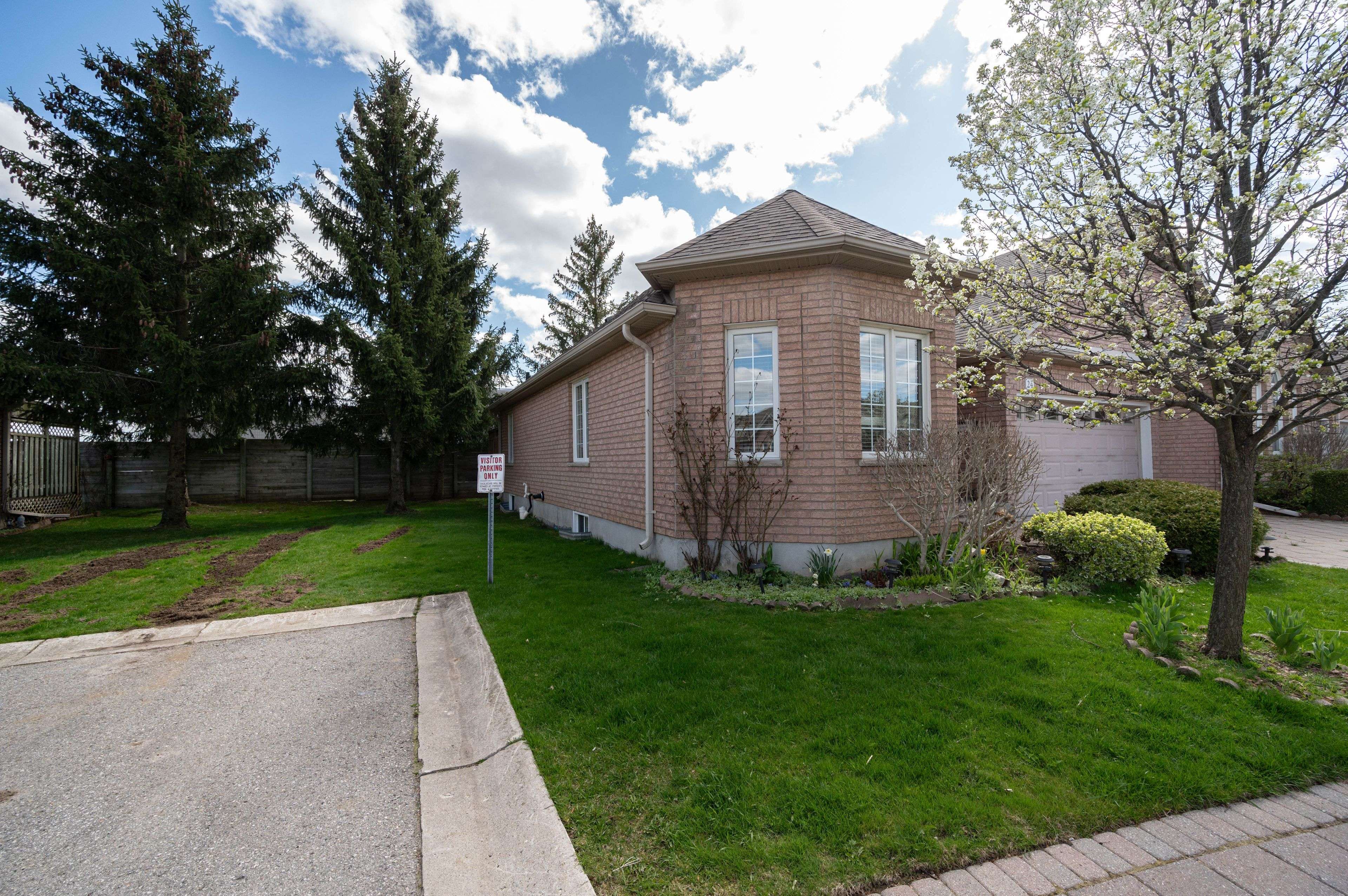 London South, ON N6J 2N4,638 Wharncliffe RD S #24