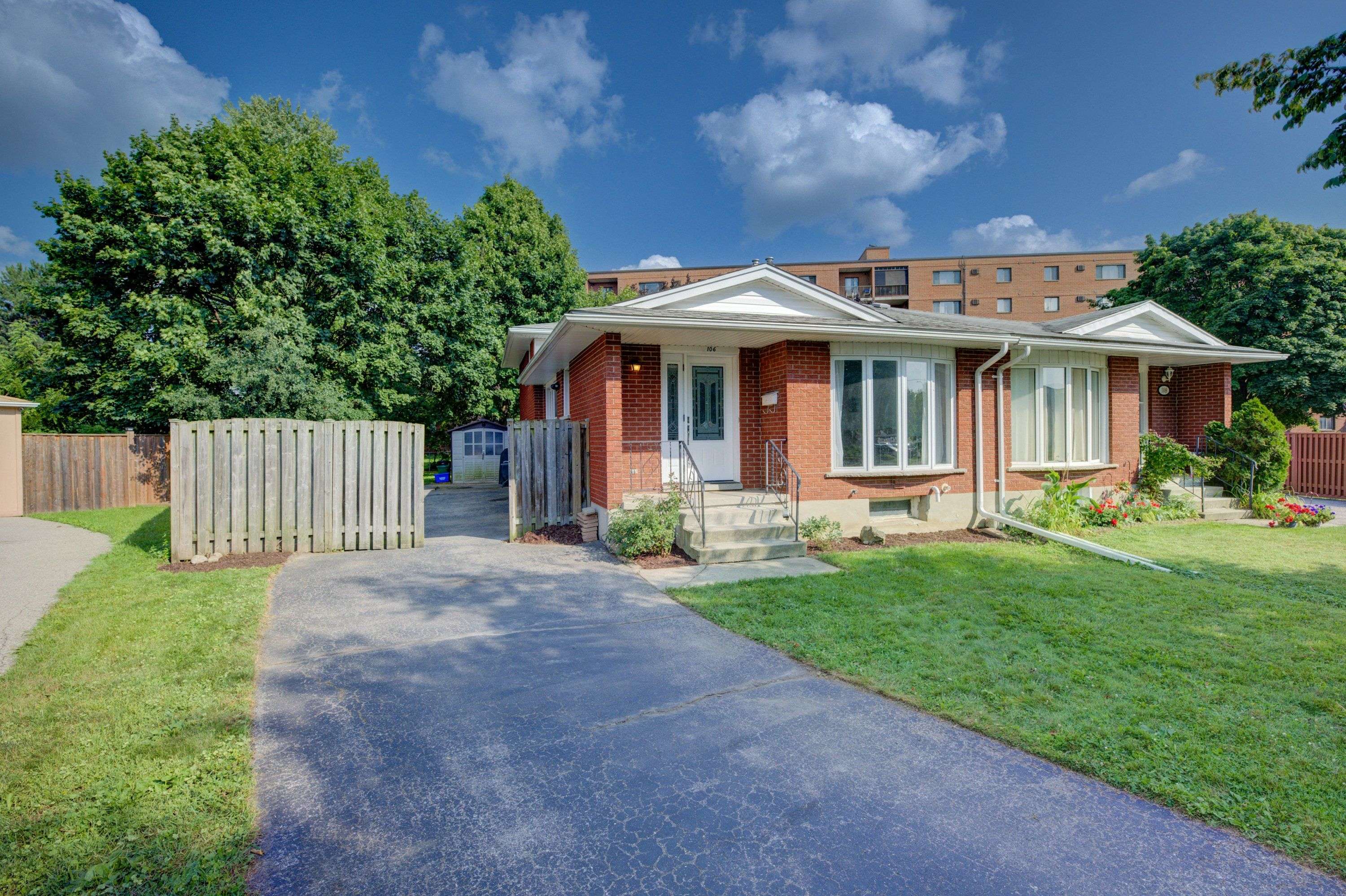 Kitchener, ON N2B 2X9,106 TUPPER CRES