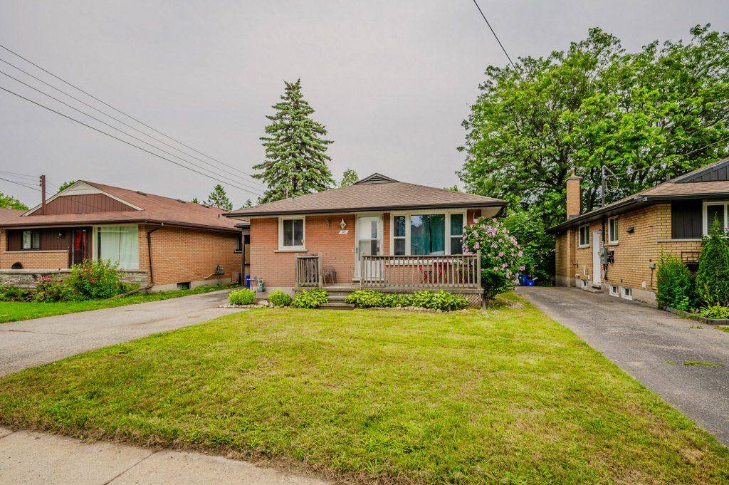 Kitchener, ON N2M 3C9,35 Winslow DR