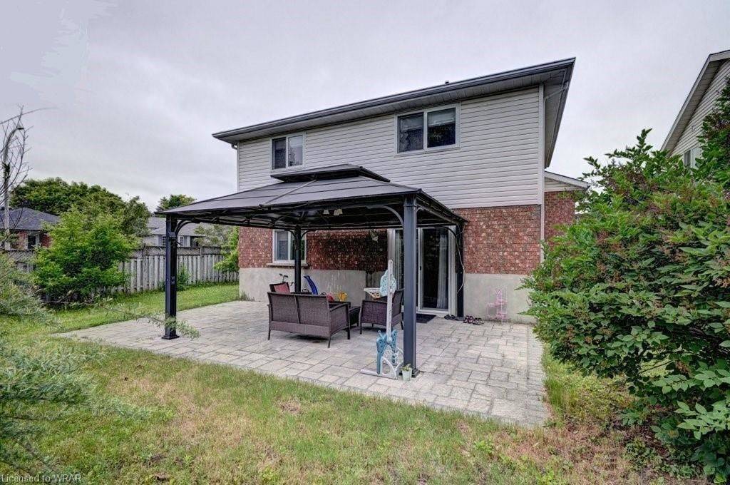 Kitchener, ON N2E 3K5,71 Hedgestone CRES