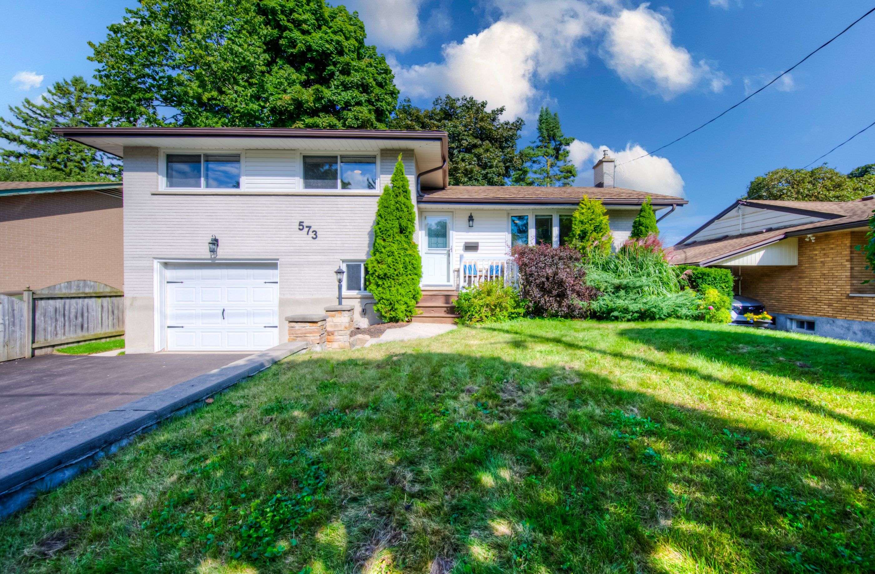 Kitchener, ON N2B 1B2,573 Manchester RD