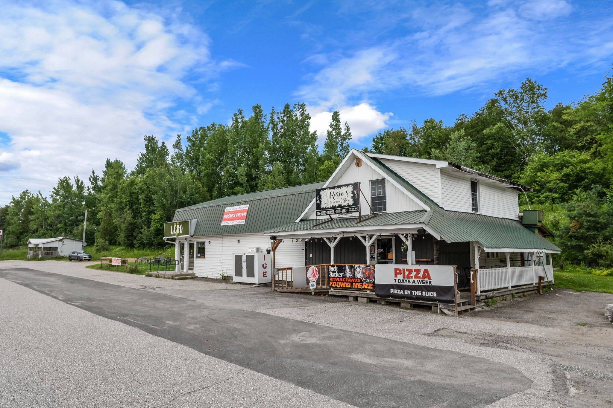 Addington Highlands, ON K0H 1L0,22353 Highway 41 N/A