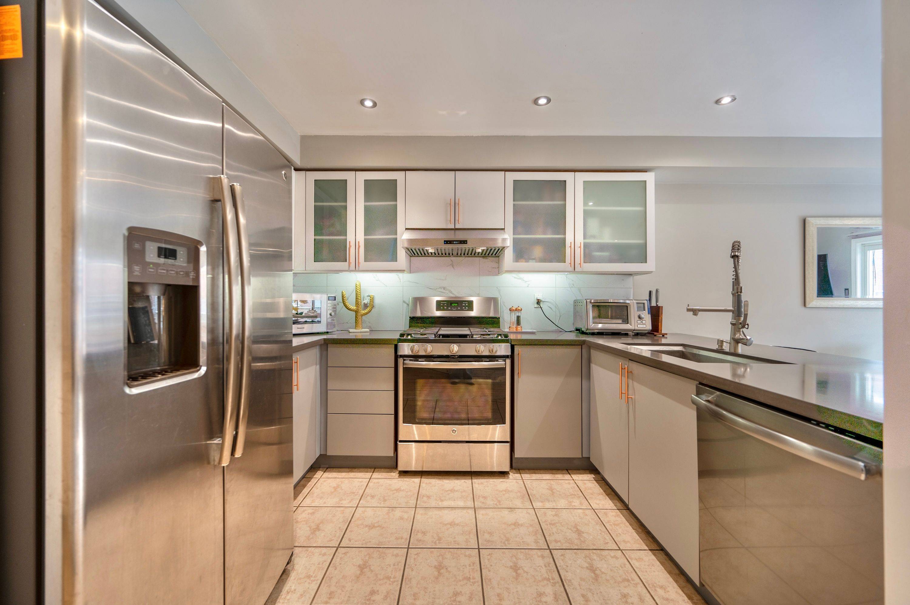 Richmond Hill, ON L4S 2T5,154 Amulet CRES