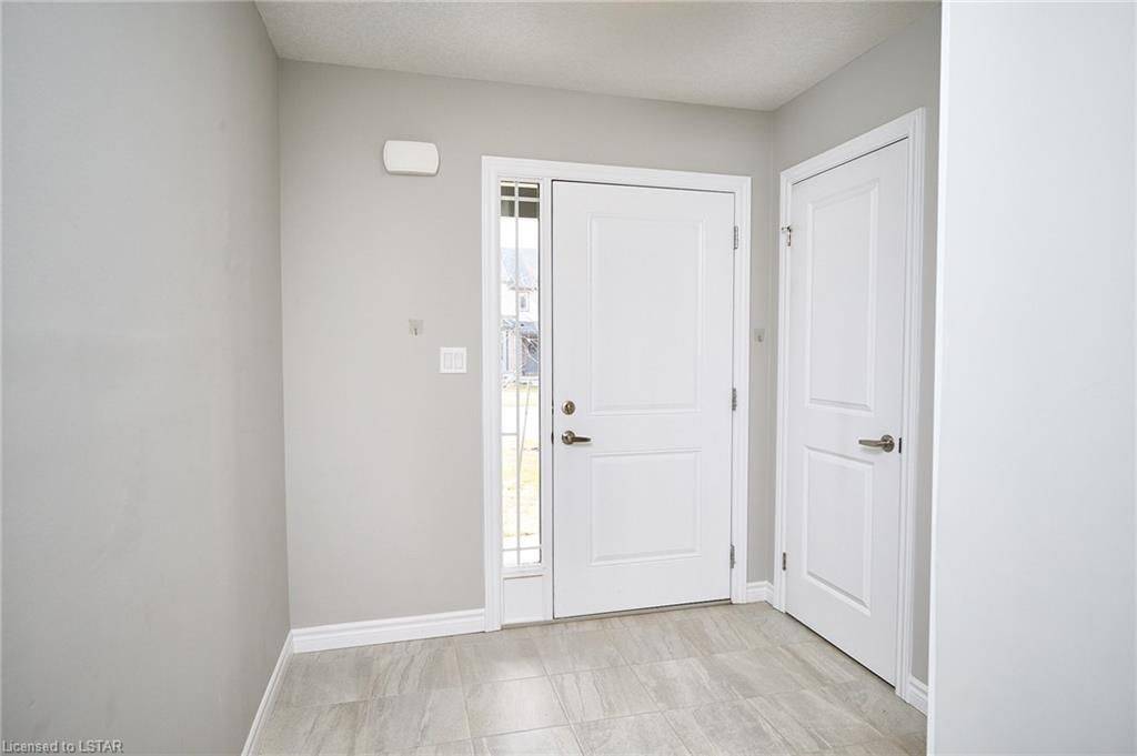 London South, ON N6M 0E9,3318 STRAWBERRY WALK