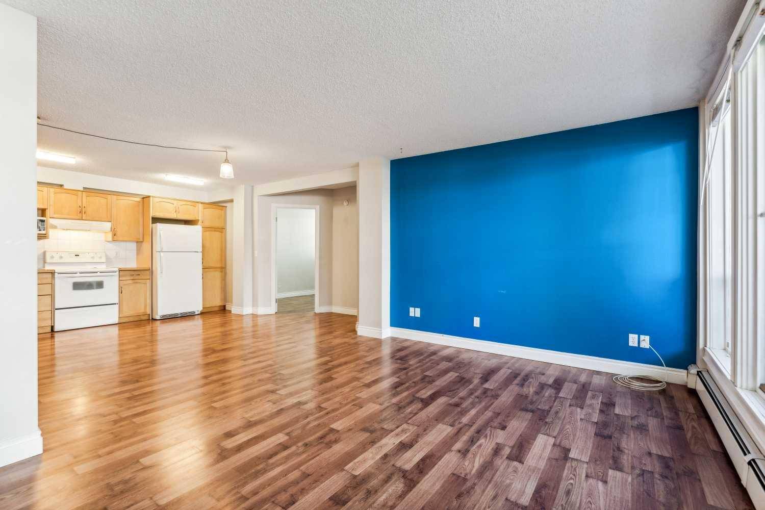 Calgary, AB T2T 1E2,1815 26 AVE SW #1