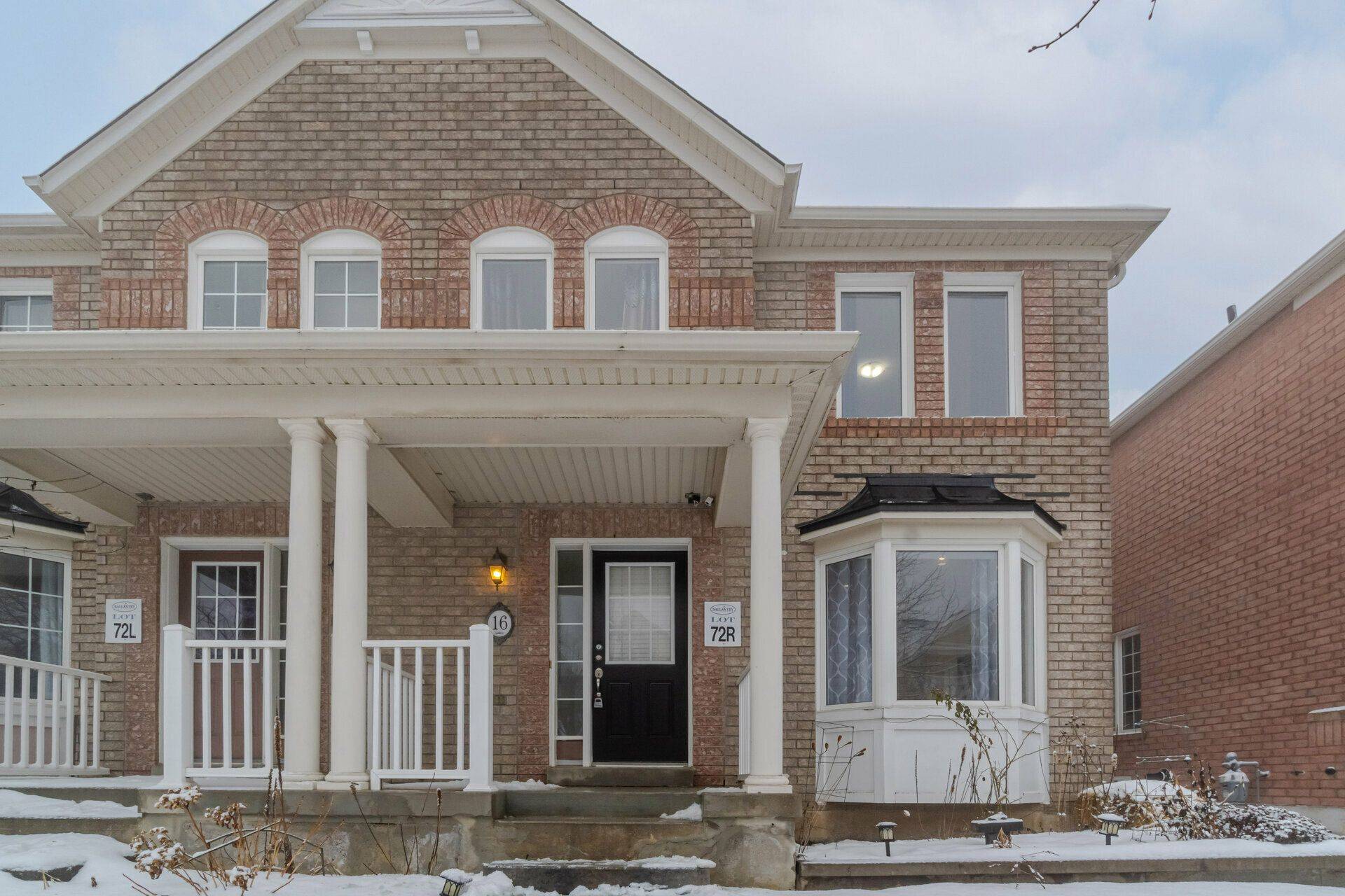 Markham, ON L6B 0H5,16 Capogna ST