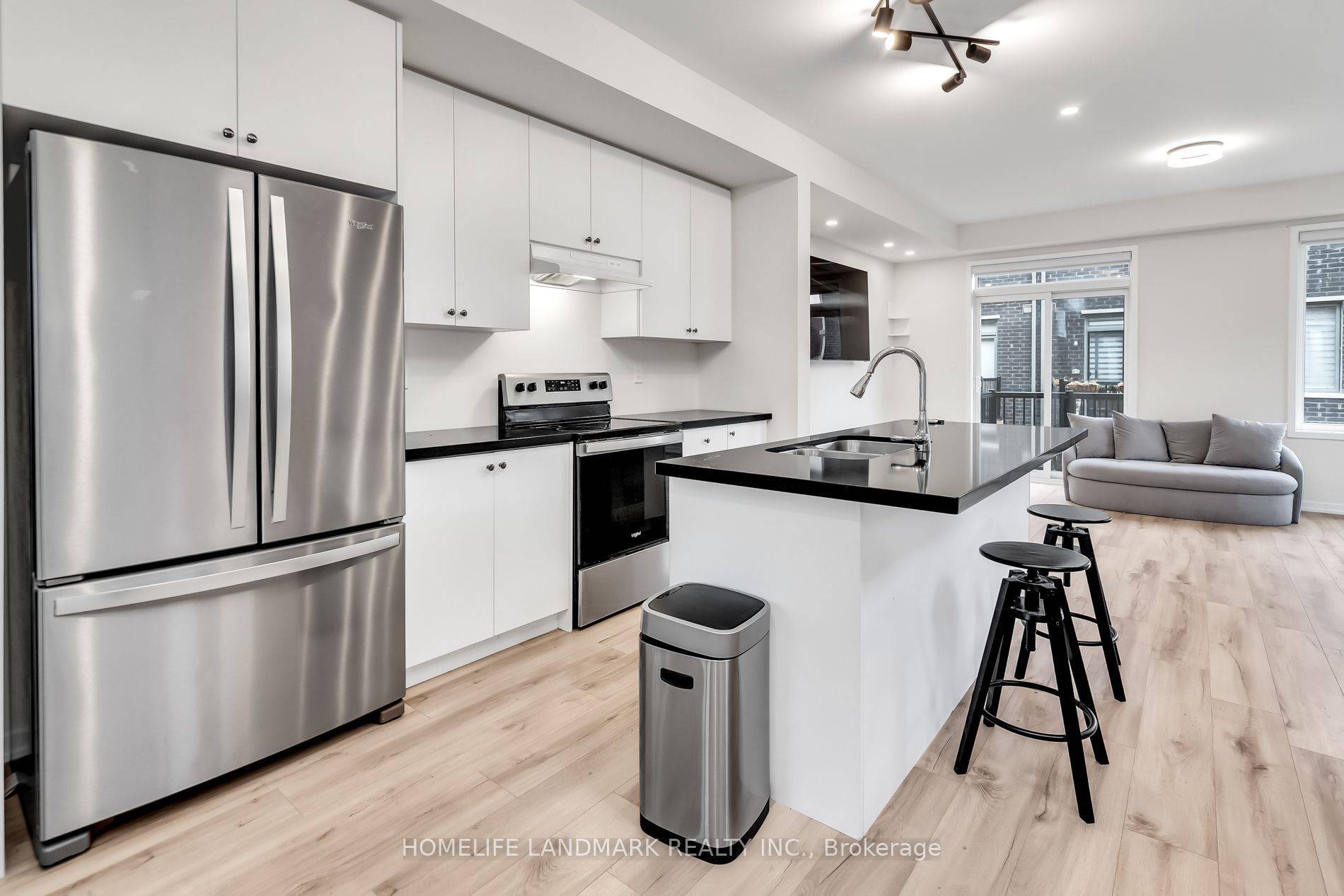 Vaughan, ON L6A 5C5,2 Origin WAY