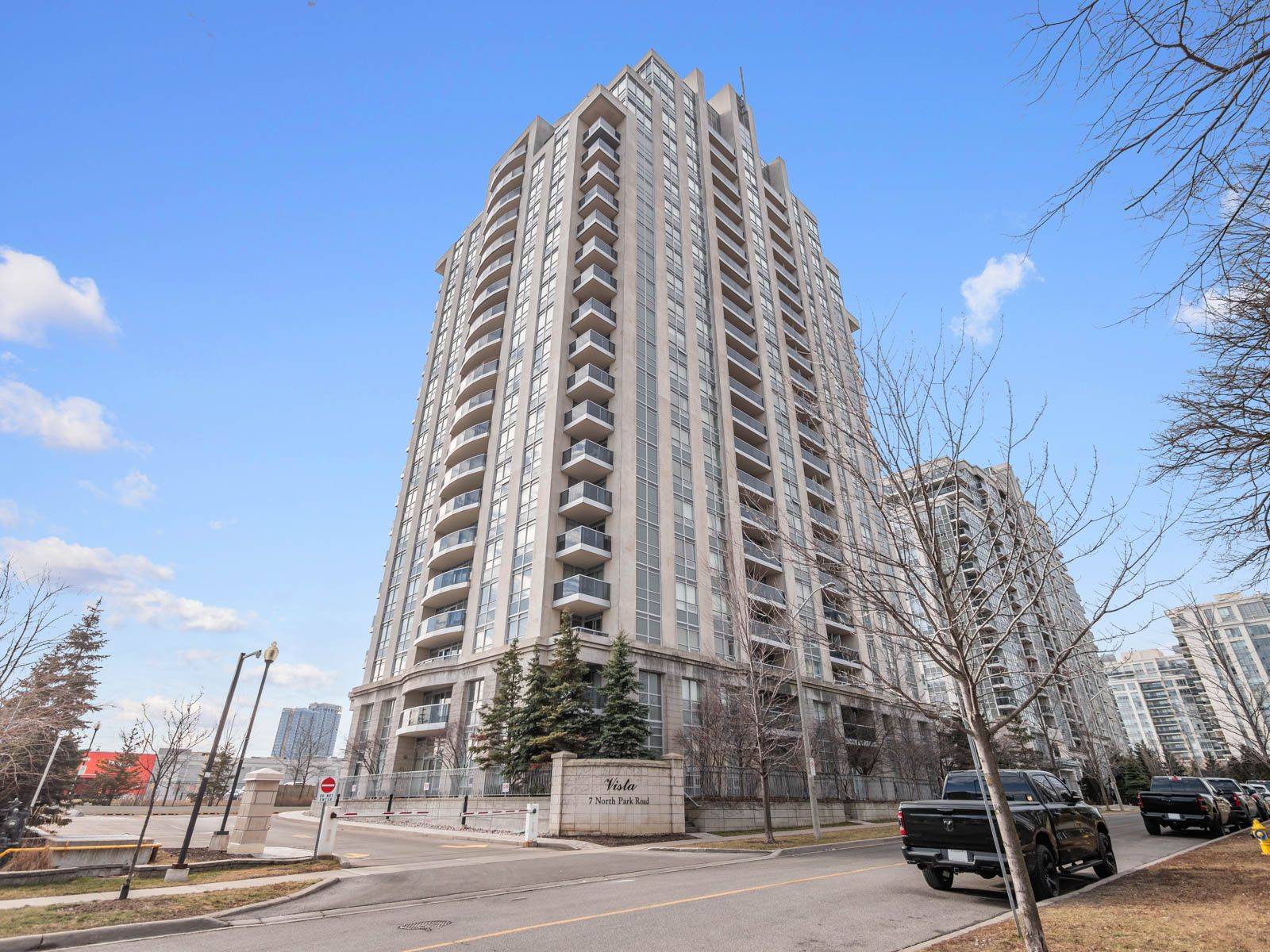 Vaughan, ON L4J 0C9,7 North Park RD #1106