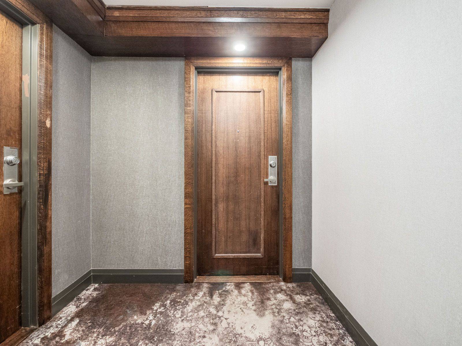 Vaughan, ON L4J 0C9,7 North Park RD #1106