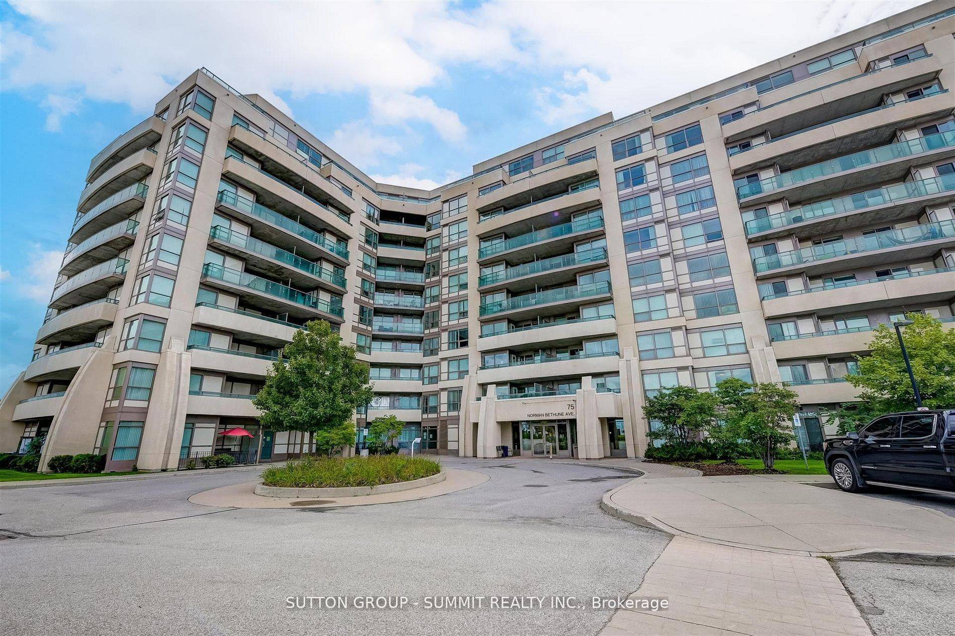 Richmond Hill, ON L4B 0B6,75 Norman Bethune AVE #718