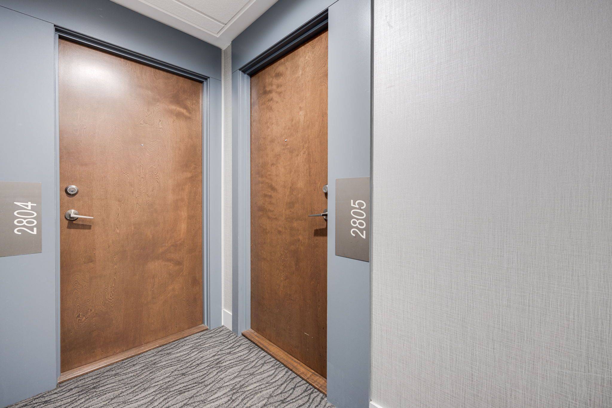 Toronto W06, ON M8V 1A4,2200 Lake Shore BLVD W #2805