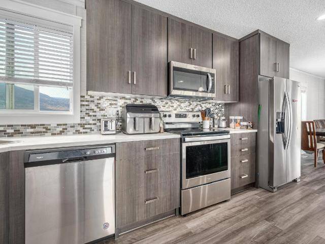 Cache Creek, BC V0K 1H0,2 1620 STAGE RD