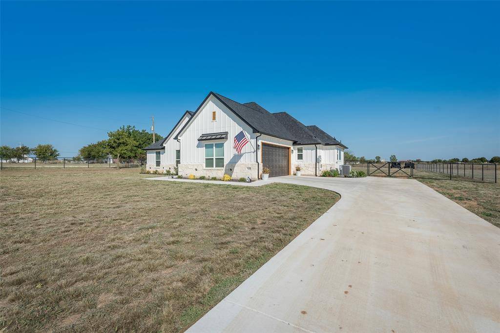 Joshua, TX 76058,7648 County Road 912