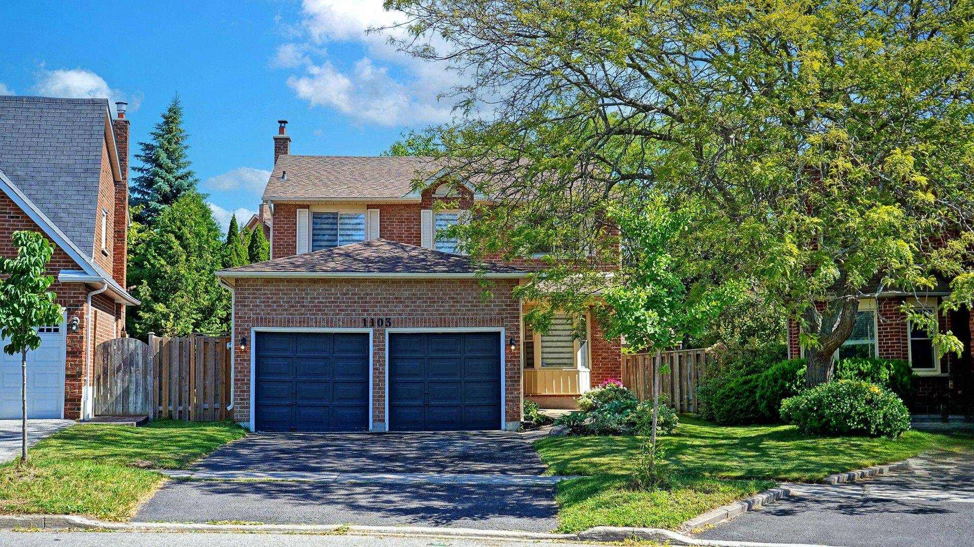 Durham, ON L1X 1N7,1103 Benton CRES