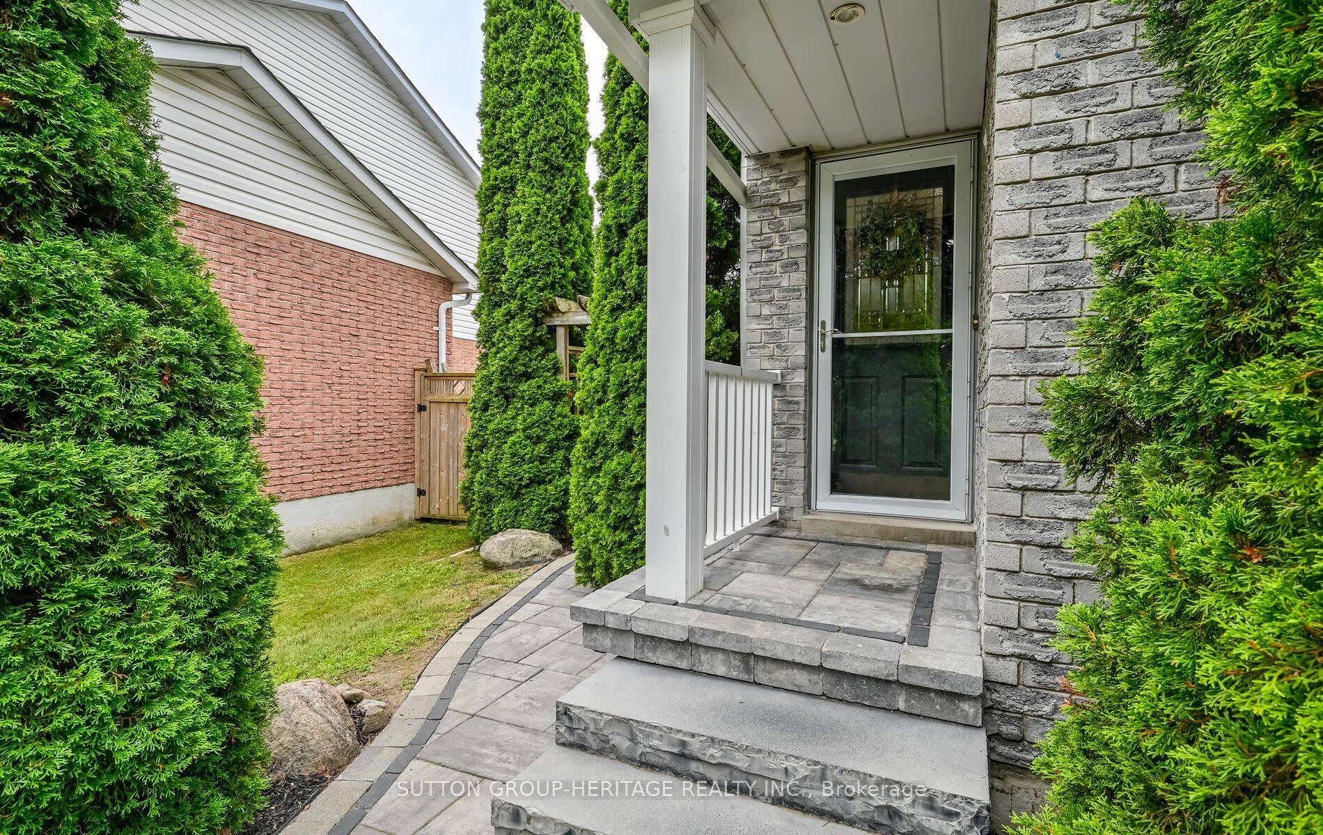 Clarington, ON L1E 2H3,24 Faircomb CRES