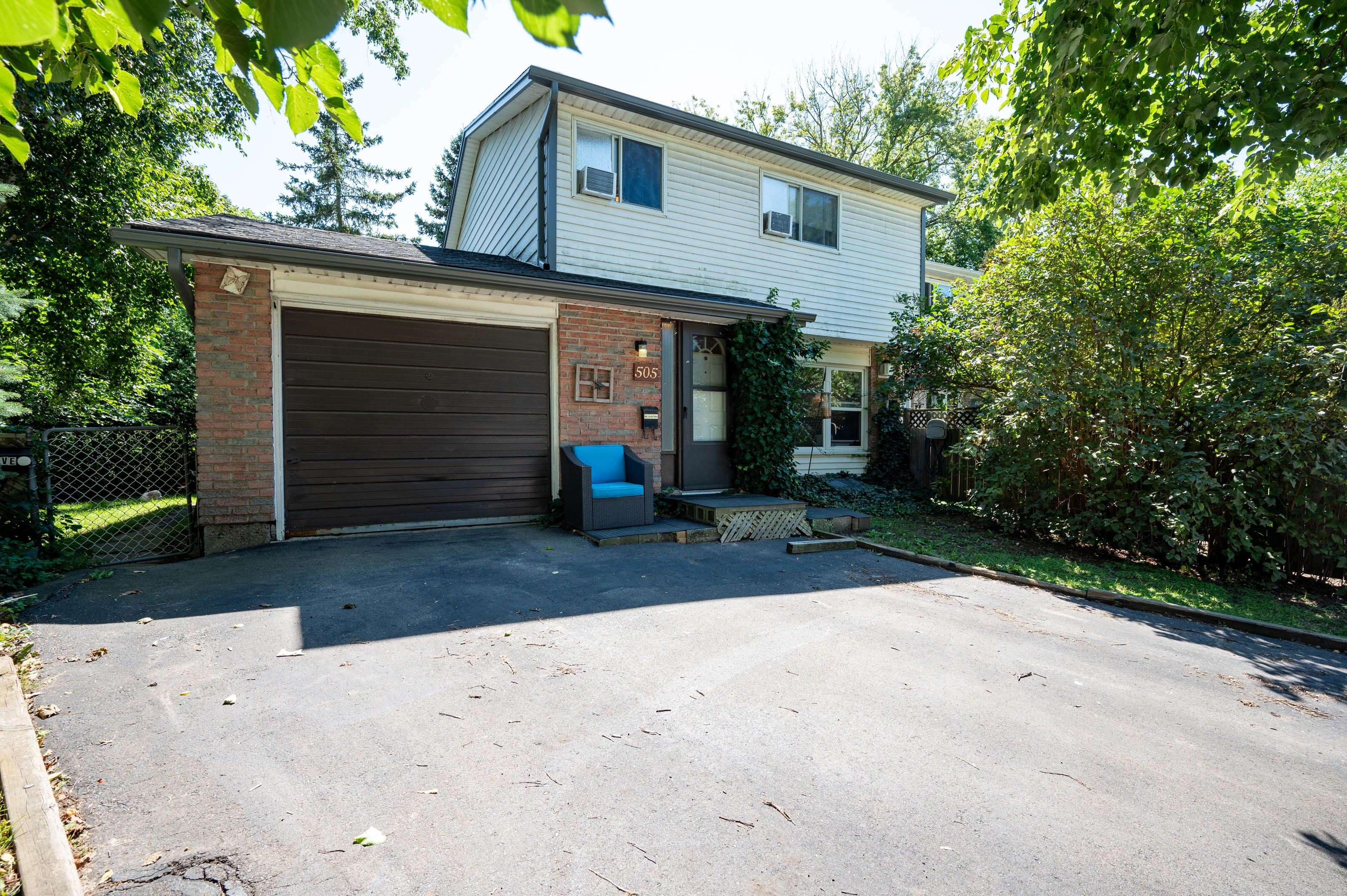 Cambridge, ON N3H 4Y3,505 Parkview CRES