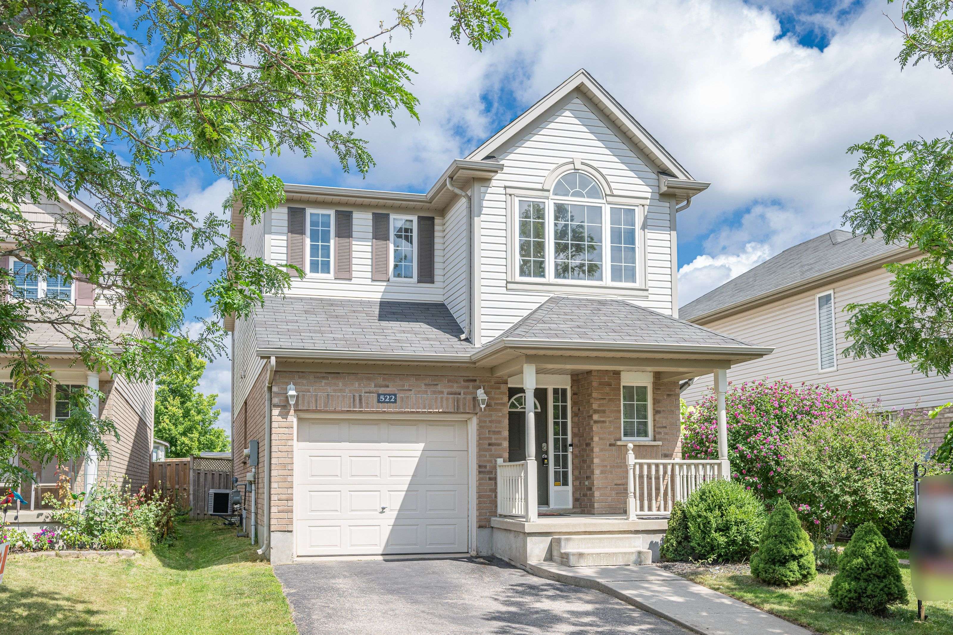 Kitchener, ON N2E 4K2,522 Commonwealth CRES