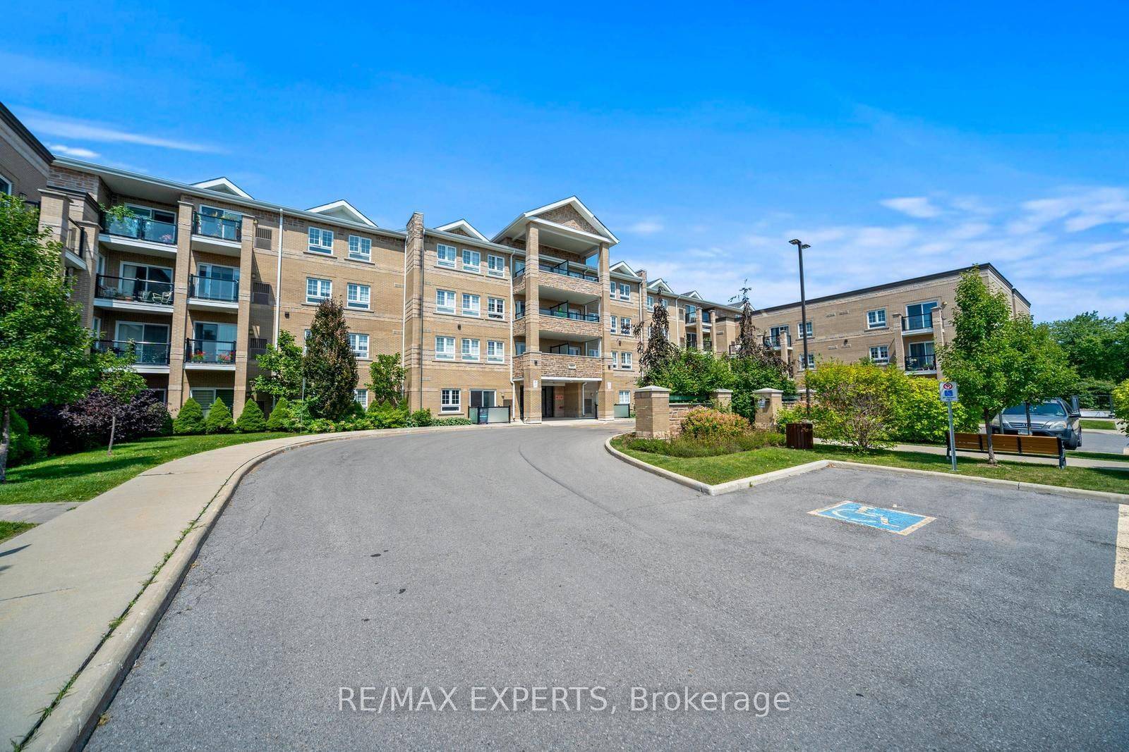 Whitchurch-stouffville, ON L4A 1Y7,481 Rupert AVE #2117