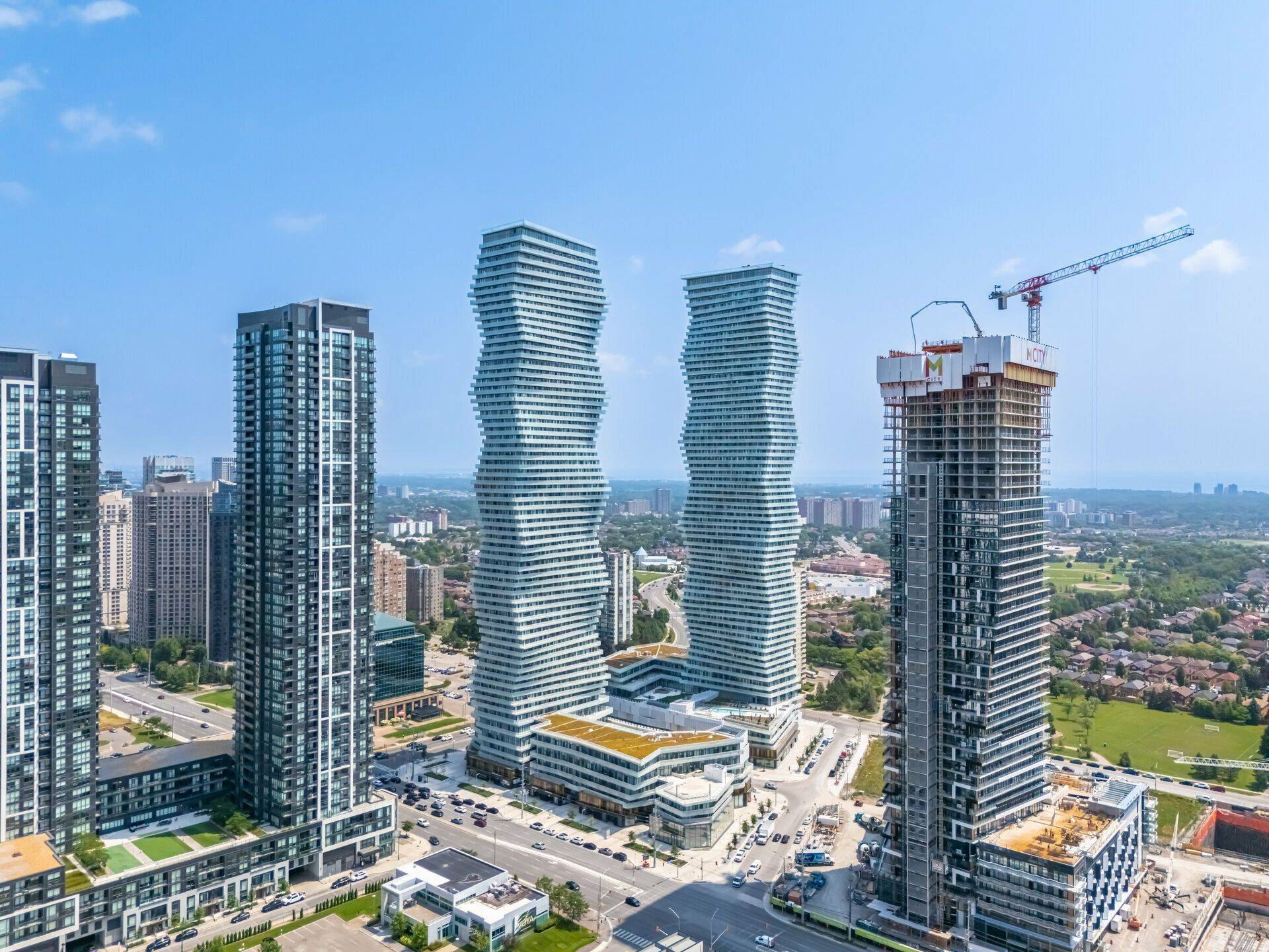 Mississauga, ON L5B 0M3,3900 Confederation Pkwy #2711