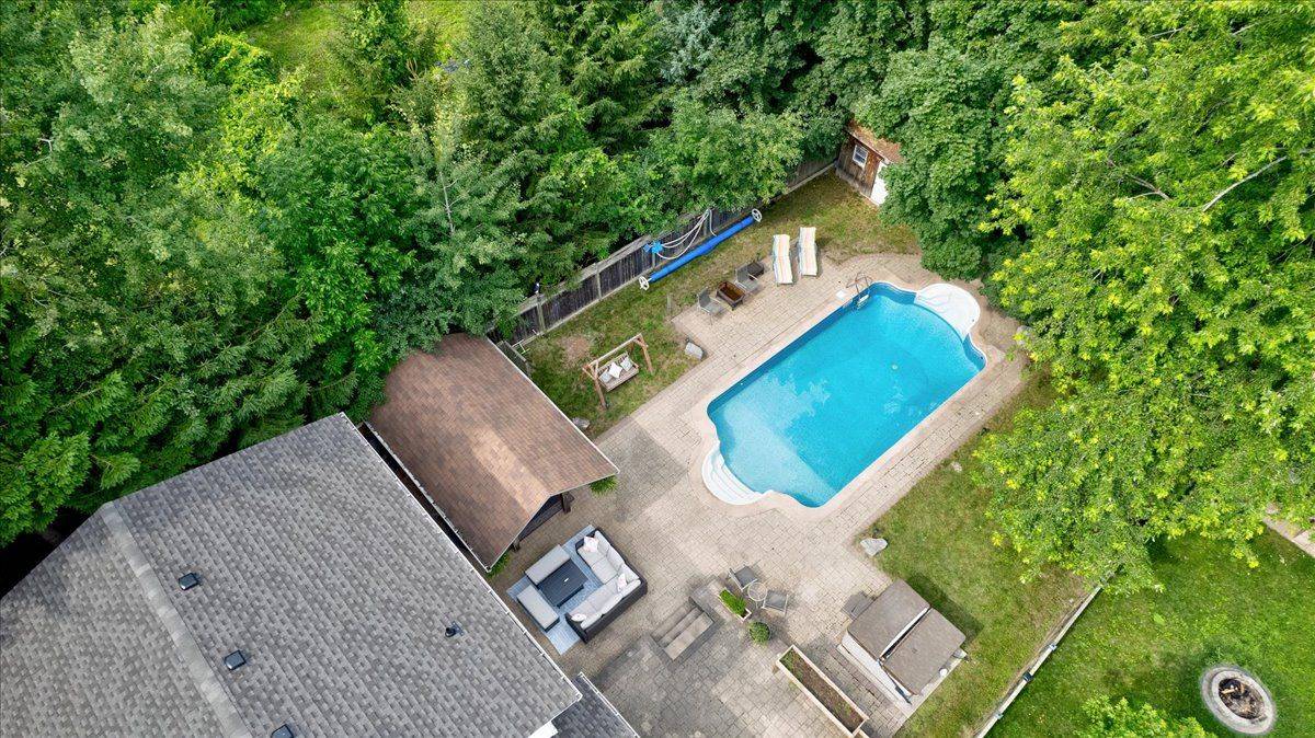 Kitchener, ON N2M 2Z3,20 Knell DR