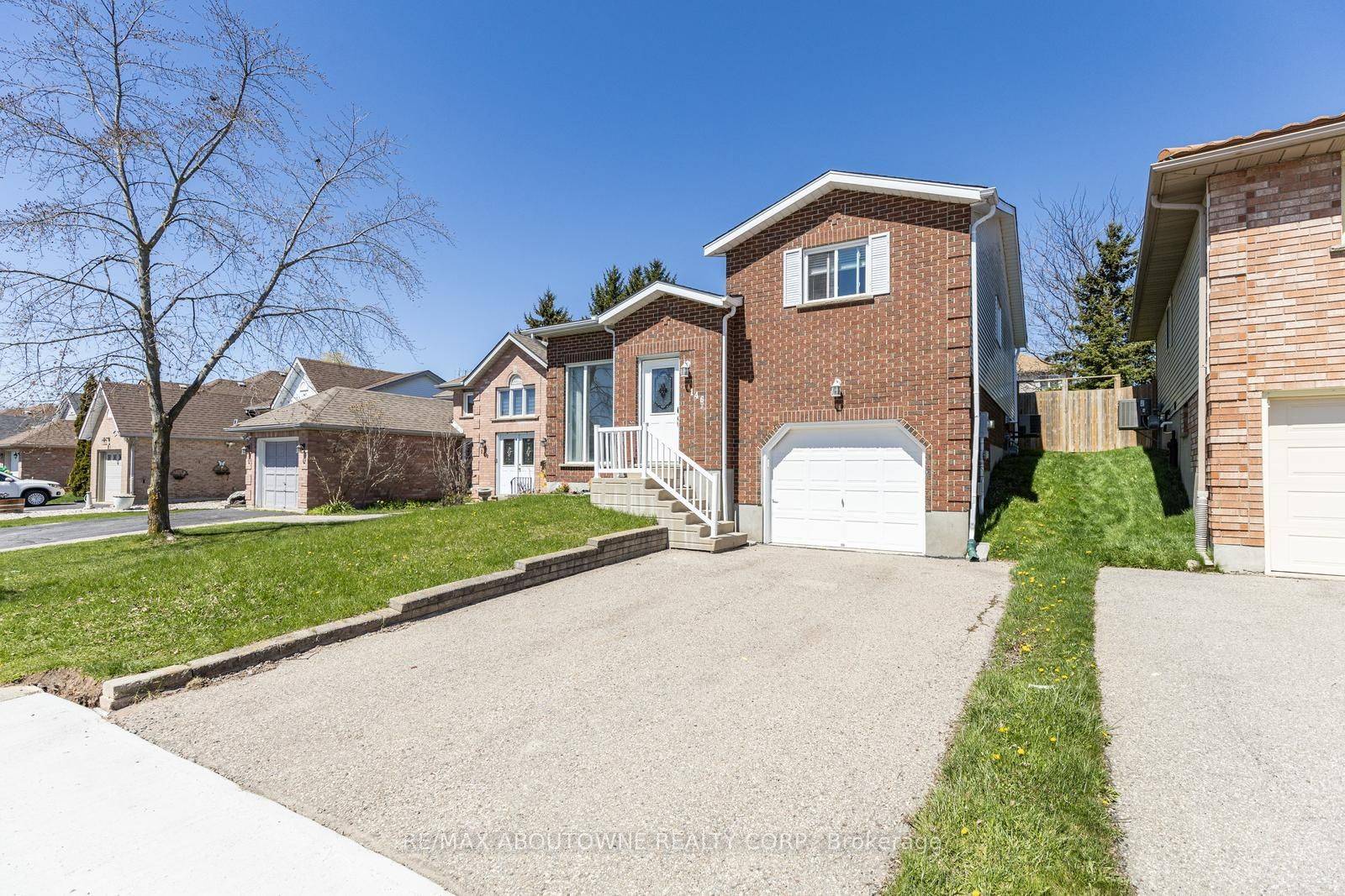 Kitchener, ON N2N 3E4,146 Bankside DR N #Upper